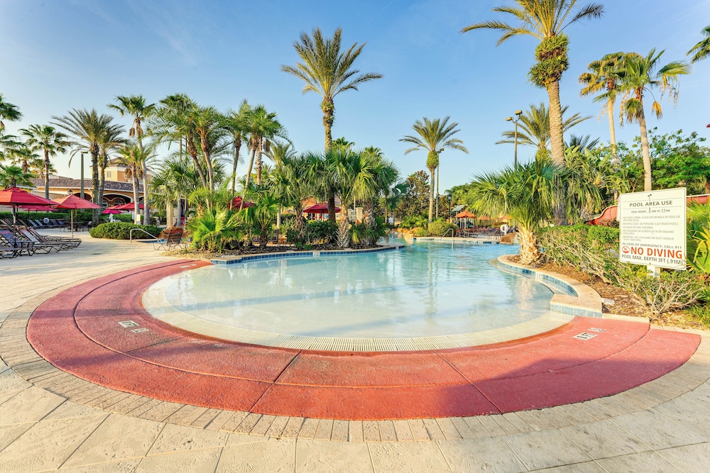 9 Mi to Disney: Gated Resort Escape w/ Pool Access