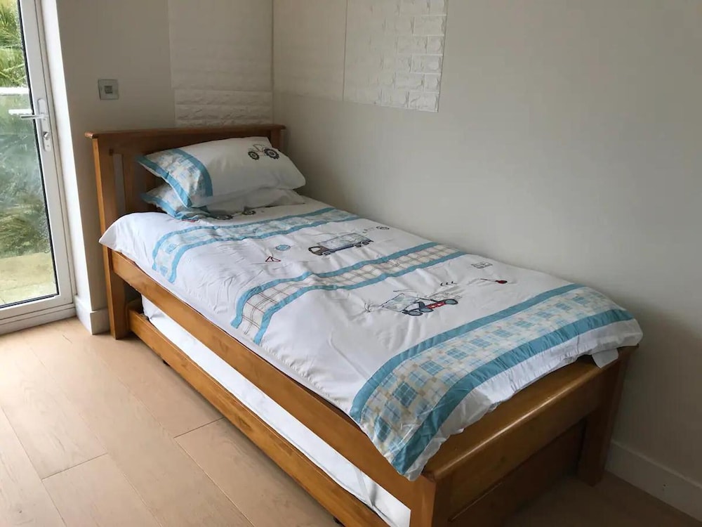 Immaculate Studio Apartment Just Outside Penzance view 3