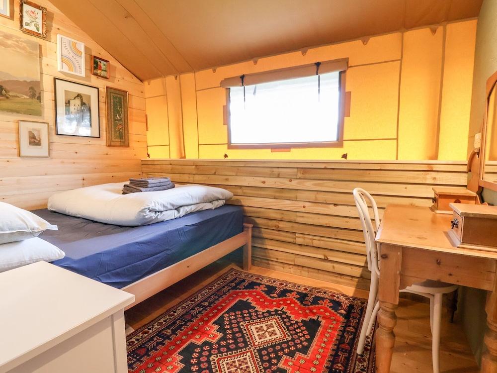Mad Molly Lodge