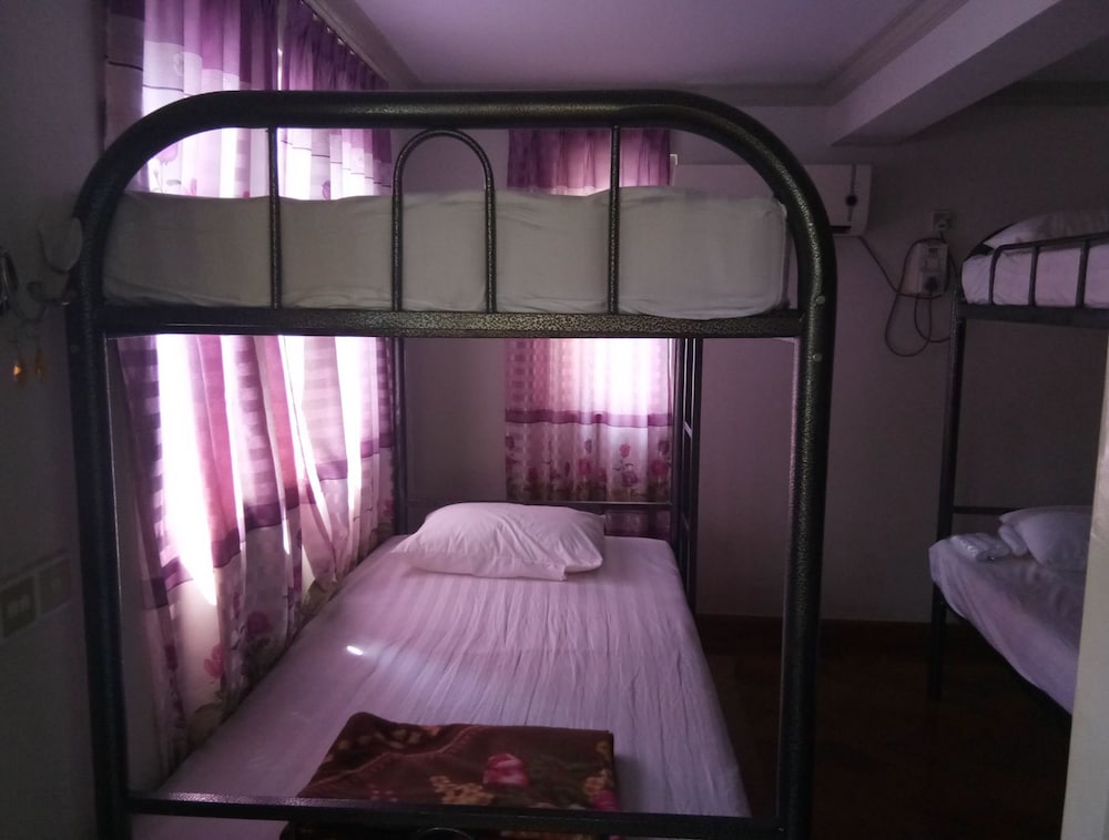 Lux Pillow Hostel