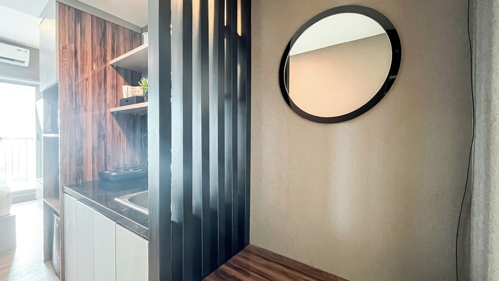 Cozy Stay Studio Apartment At M-Town Residence