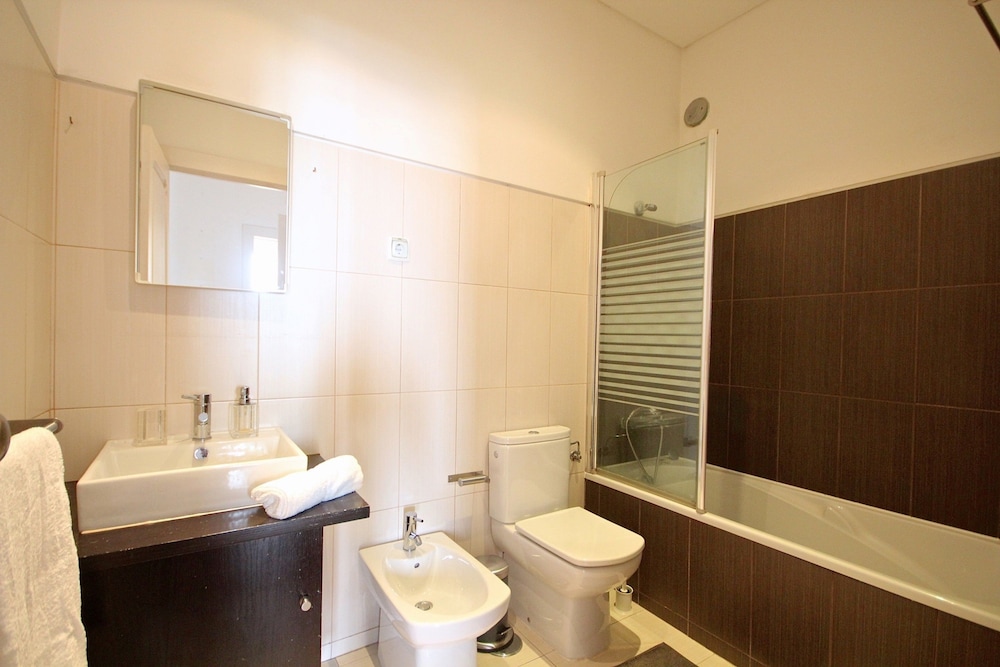 Akicity Lisboa Pearl III
