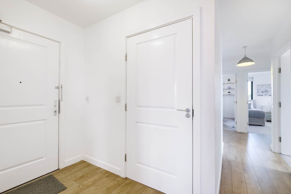 Bovet 3 Bedroom 1 Bathroom Apartment