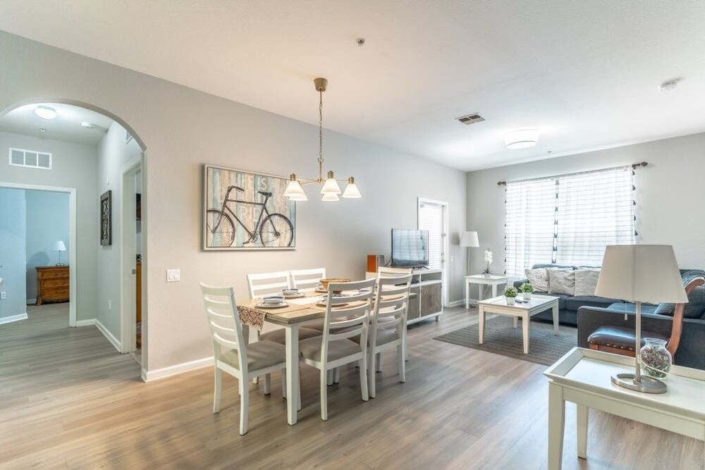 Tvpm-4862#104ca/vc 3 Bedroom Apts by RedAwning