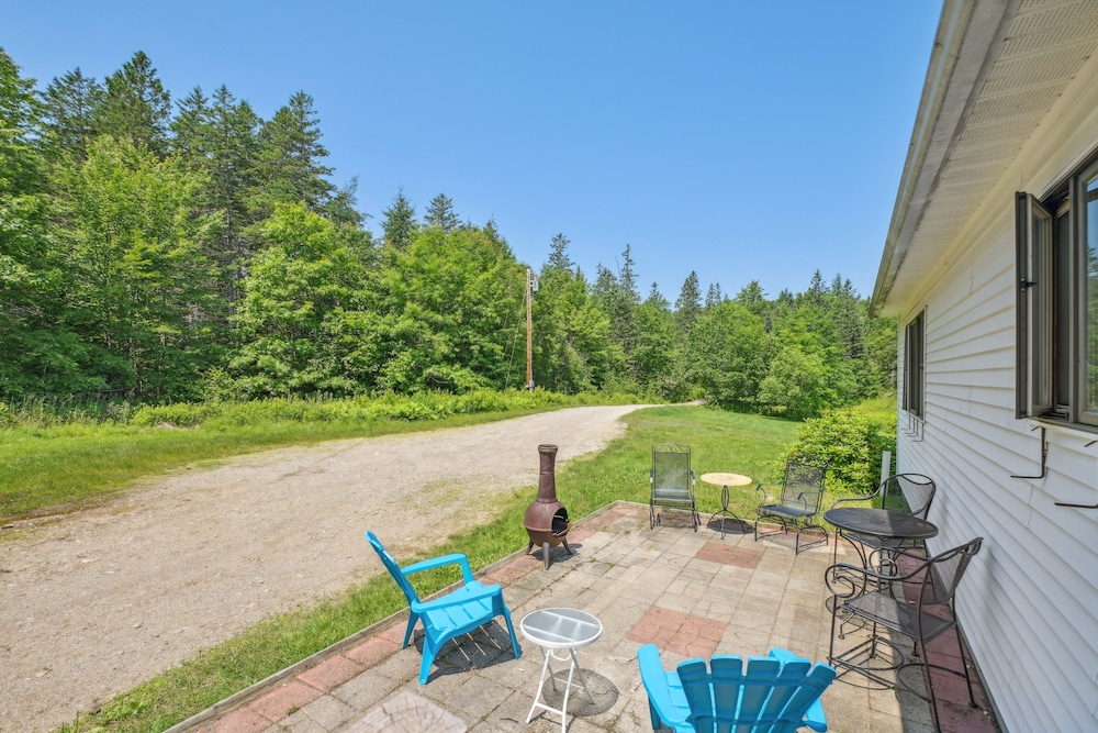 Hotel Charming & Scenic Gouldsboro Getaway w/ Patio! - Image 1