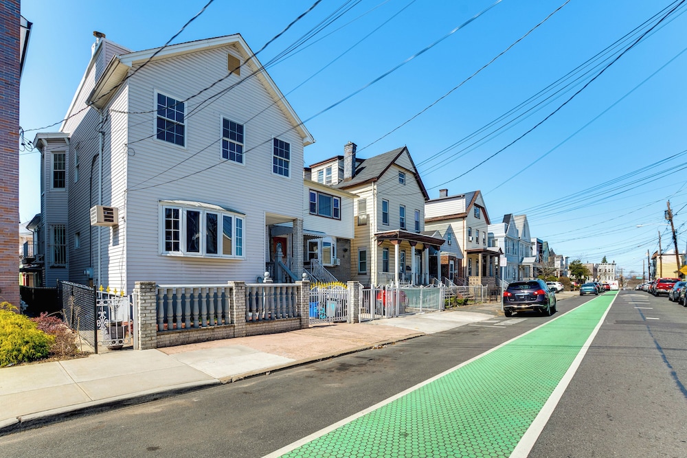 8 Mi to Nyc: Pet-friendly Apt in Jersey City!