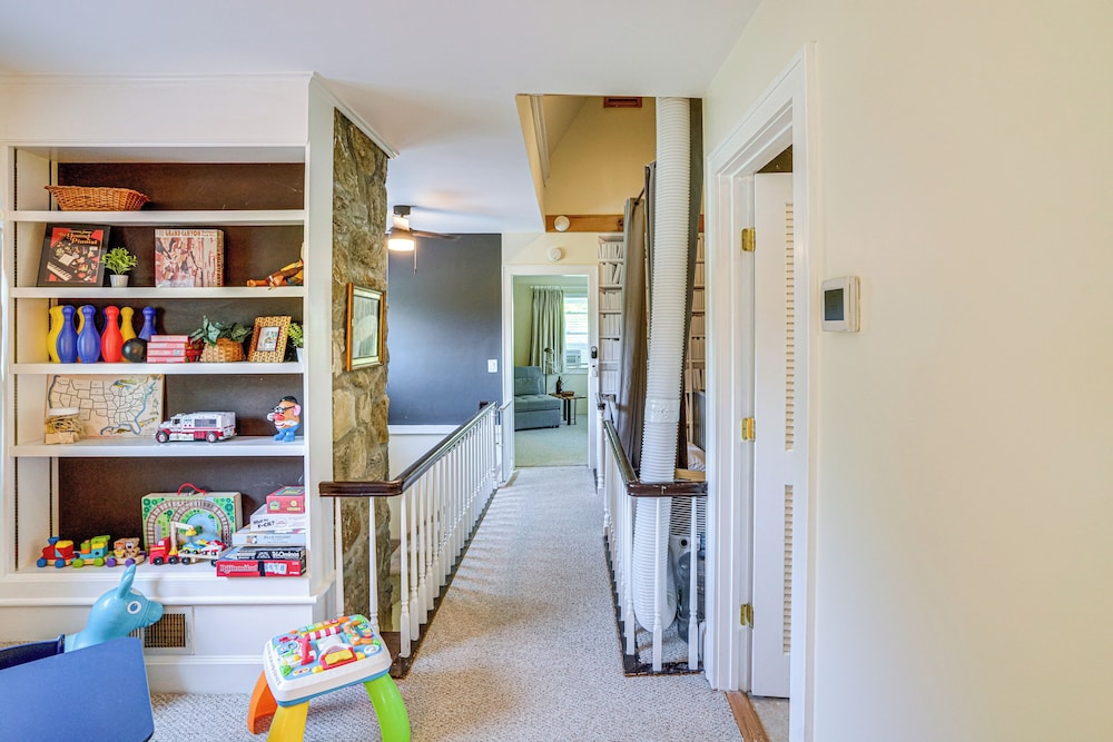 Family-friendly Richmond Cottage w/ Private Yard