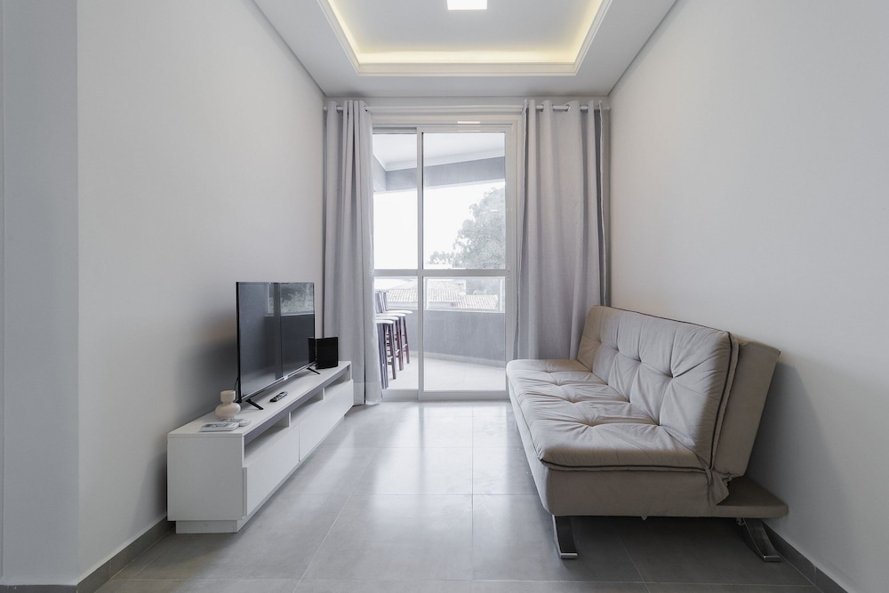 Apt w/ BBQ 300m From the Beach in Floripa Res201