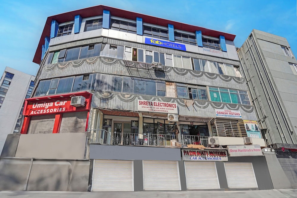 Fabhotel Liberty