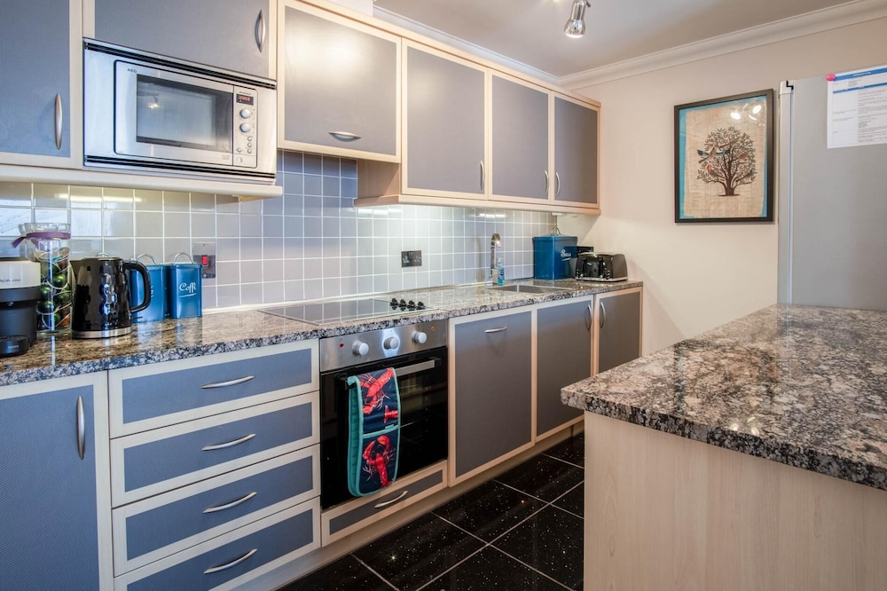 13 St Bride's Bay View - 4 Bedroom - Broad Haven