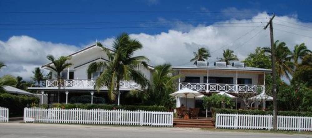 The Seaview Lodge