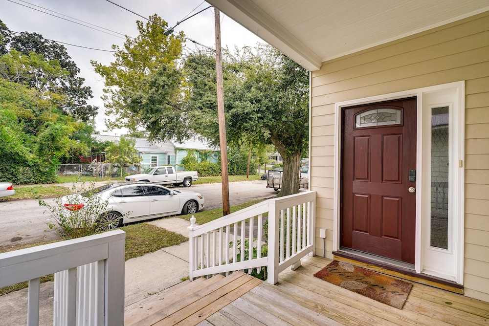 Downtown Wilmington Home: Walk to Cape Fear River! view 3