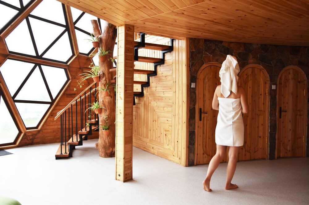 ViaVia Harganat Lodge view 4