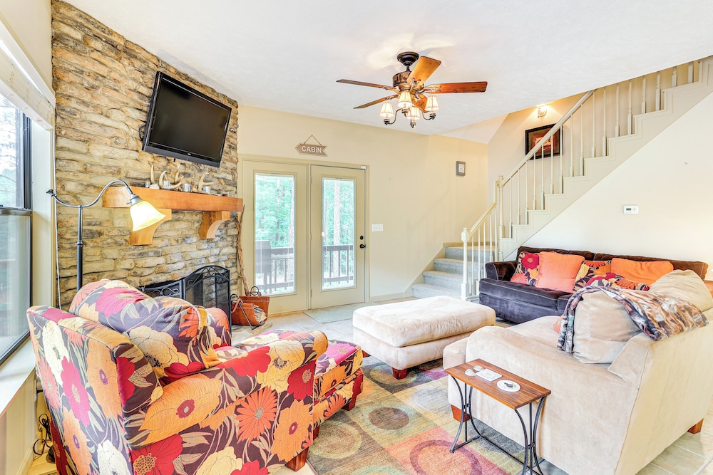 Pickwick Lake Cabin w/ Private Marina Access