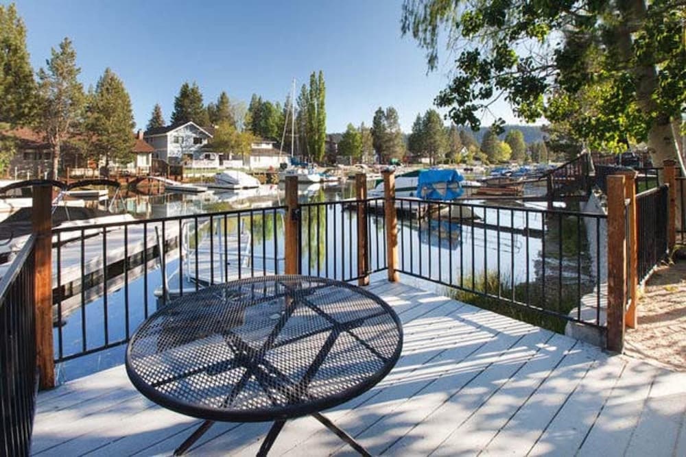 Lake Tahoe Vacations - Mv25: Waterfront Tahoe Keys Home -30 Days Minimum - Property Image 6