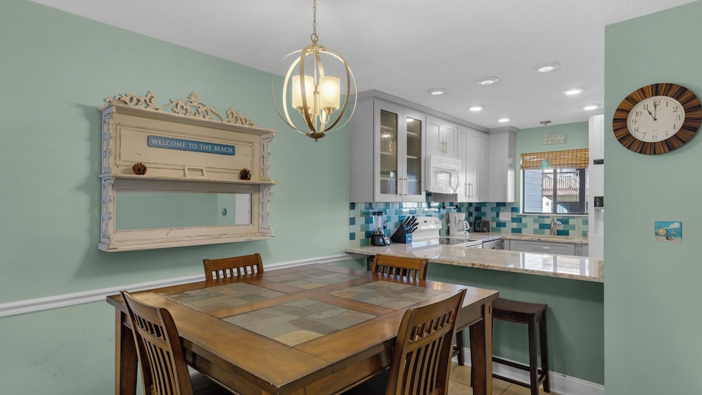 Portside Resort D1: Gulf Retreat With Pools, Beach & Family Adventures!