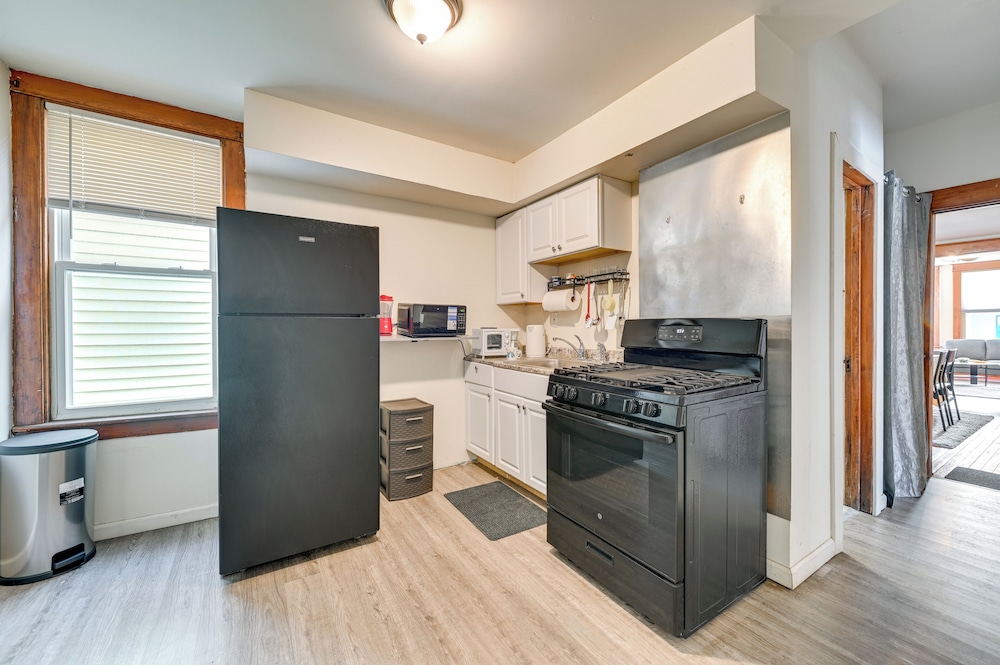 Walk to Washington Park: Remote Work-ready Apt!