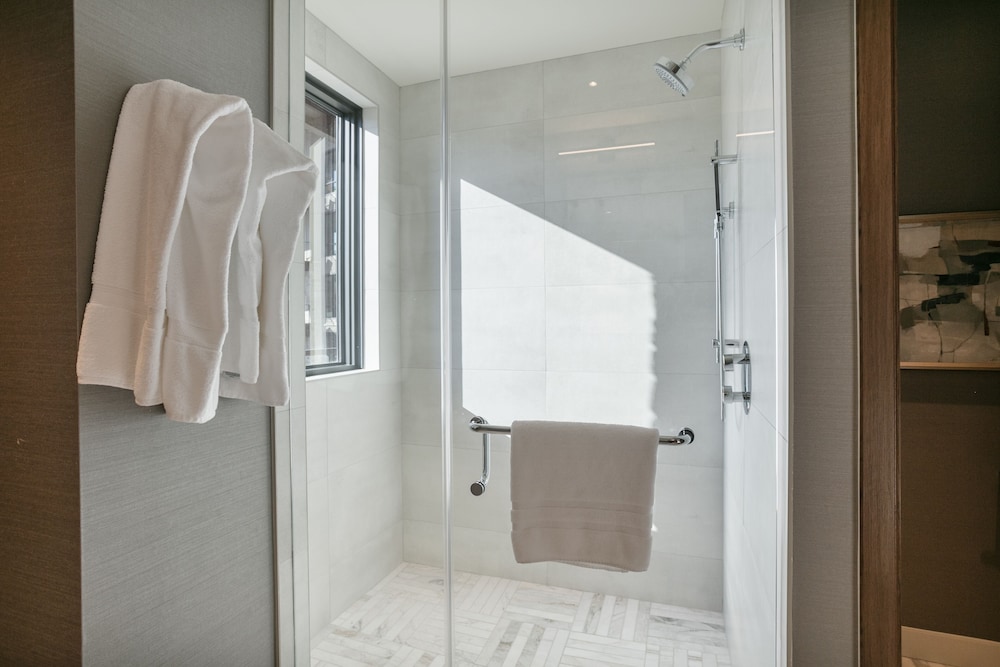 201 - Four Bedroom Argent 4 Condo