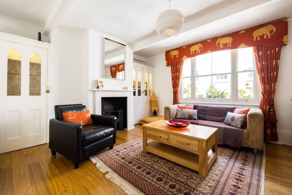 2 Bed Homely Apartment Near British Museum