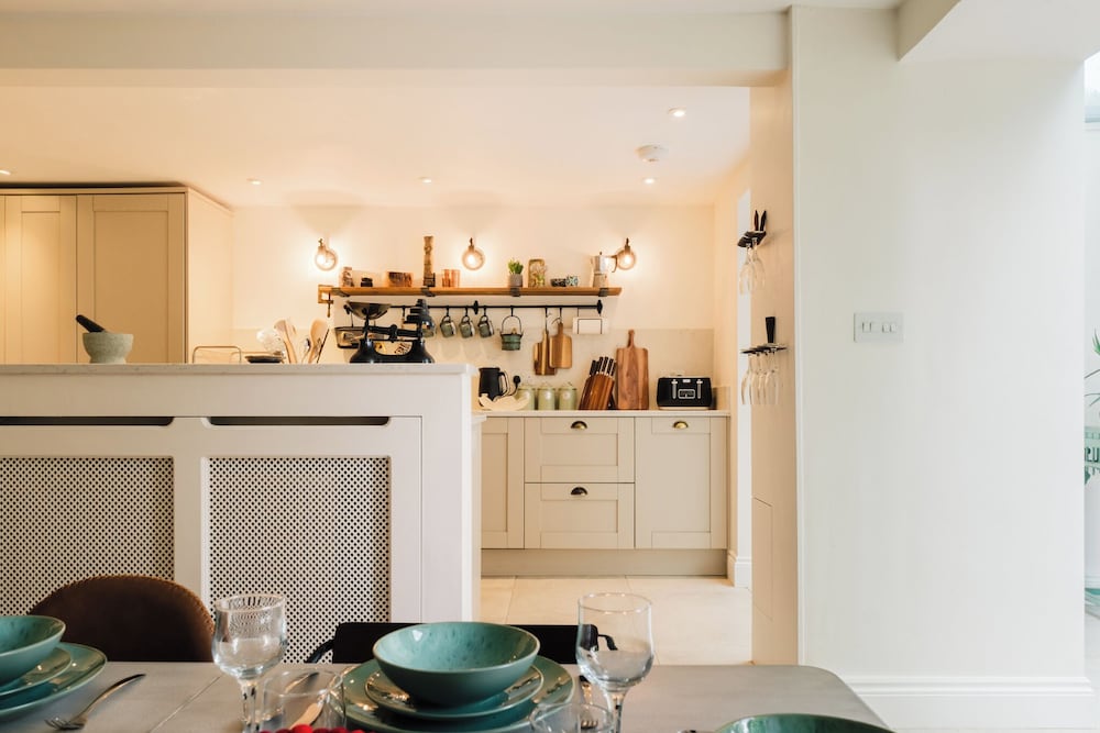 Historic 3 BD Cottage in the Cotswolds