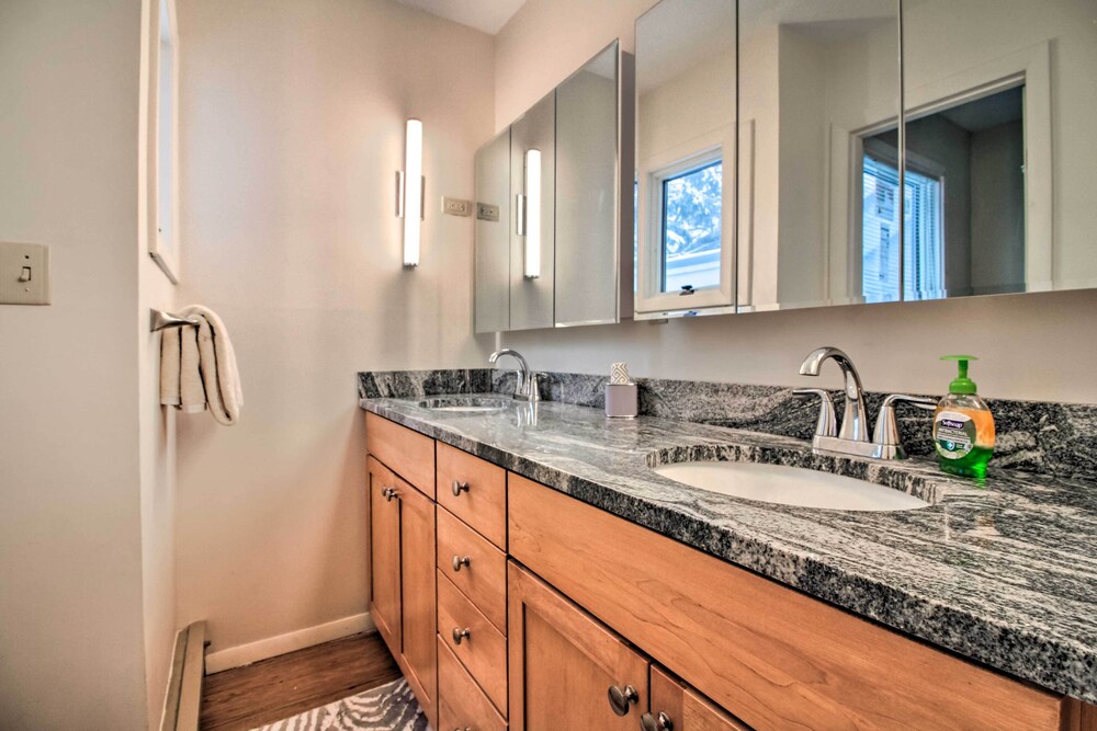 Ludlow Vacations - Ludlow Vacation Rental - Steps to Ski Lift! - Property Image 36