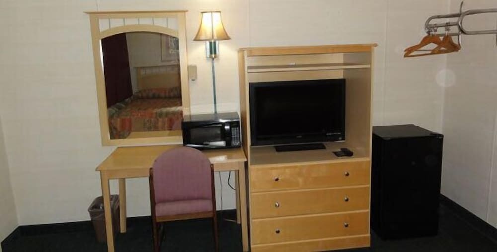Relax Inn Elmira