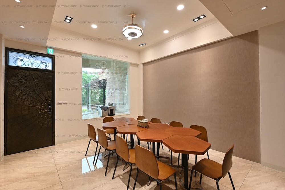 meeting & event spaces