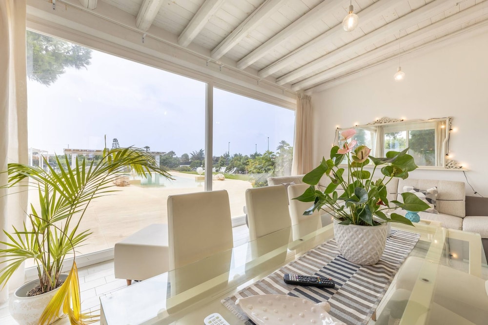 Villa Eriberto - Pool 3 Bedrooms 8 Sleeps