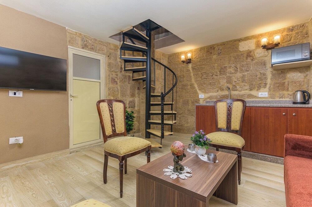 Casa Kik Apartments in Mina Tripoli