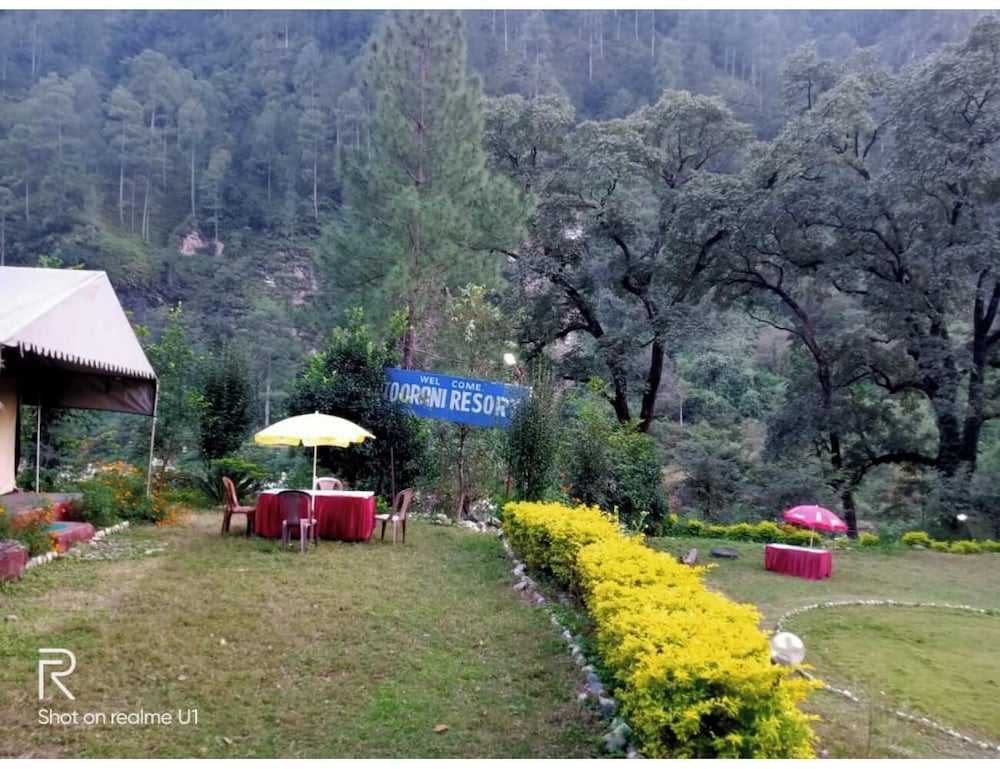 Toorani Resort