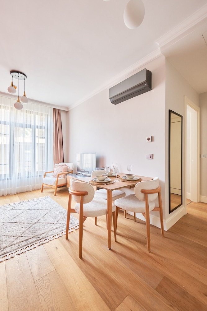 Taksim 360 Lagirio Residence