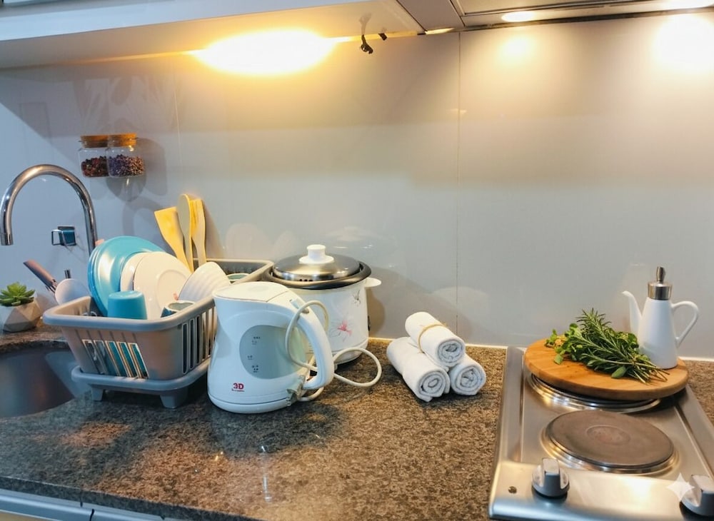 Cheap Accommodation - Newport Boulevard