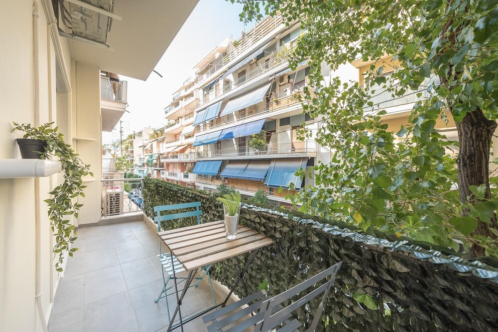 Athens Bright Suite by Cloudkeys