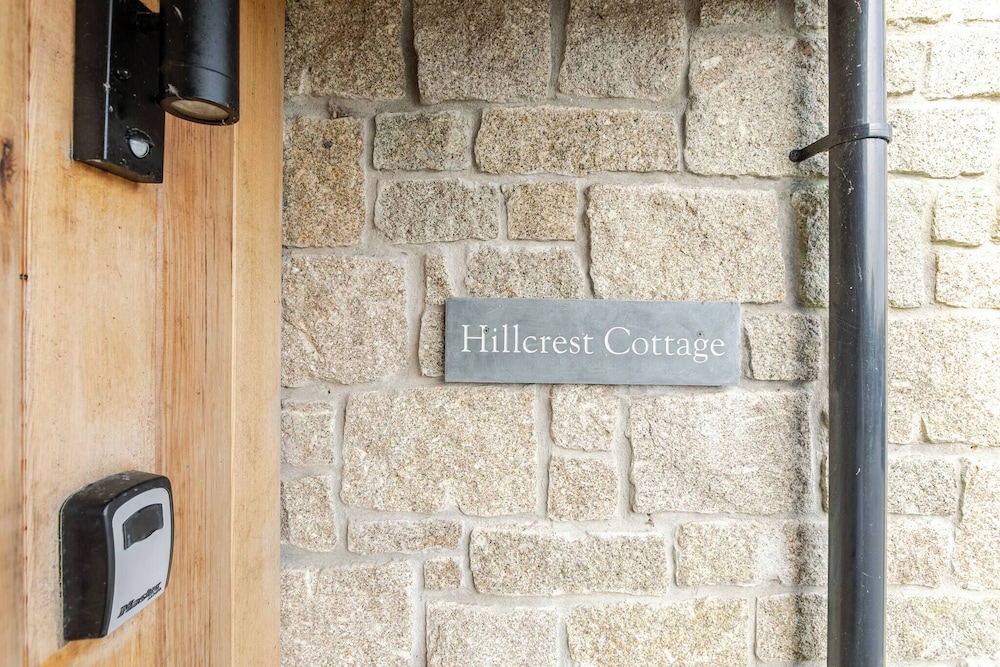 Cottage 4 Miles to Hayle Beach With EV Charger