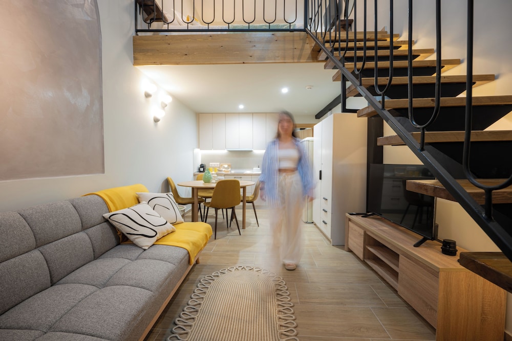 Vayas Residences Agora