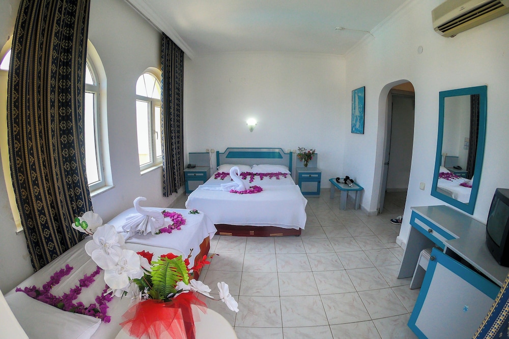 MARİN HOTEL