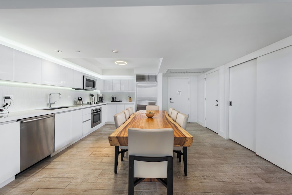 Luxury Vacation Rentals at 1 Hotel & Homes by LRMB