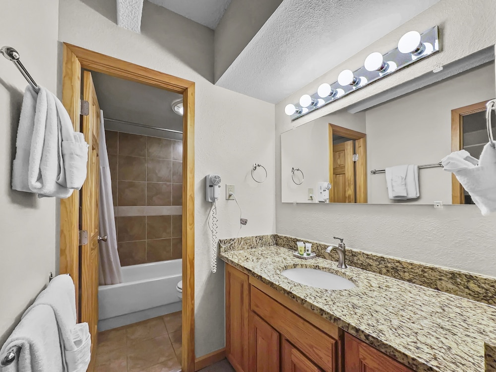 SkyRun - Vacation Condos in Copper Mountain Resort CO