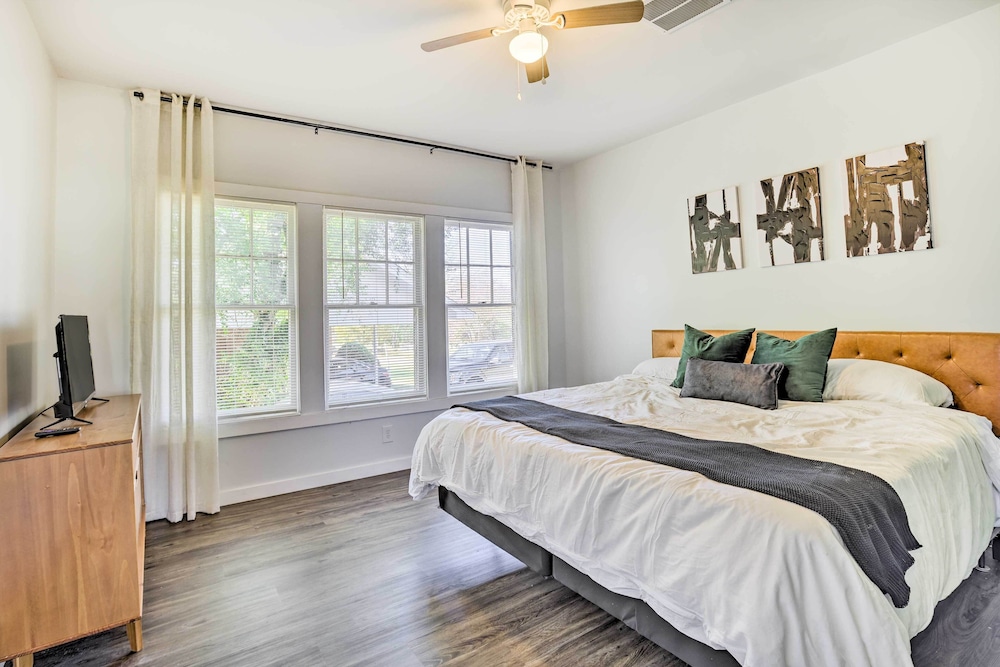 Renovated Birmingham Home ~ 2 Mi to Dtwn! view 4