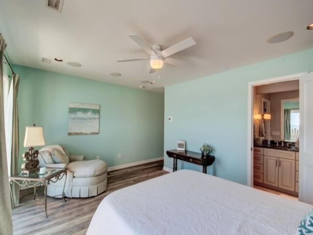 Sweet N Salty 3 Bedroom Townhouse