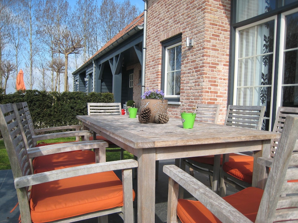 Photo 25