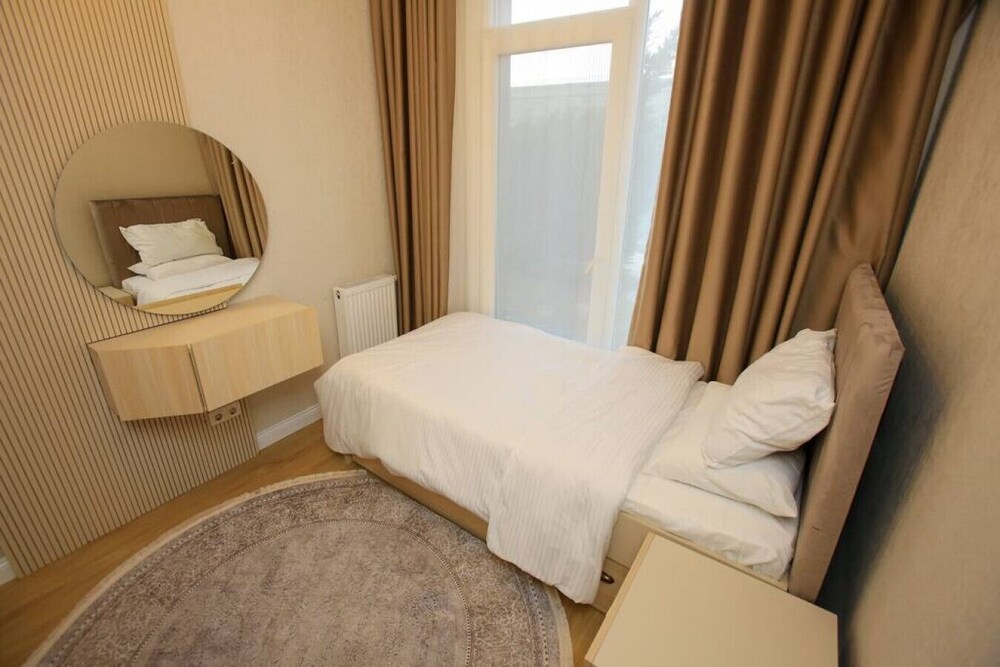 Lovely 2-bedroom Apartment in Basaksehir