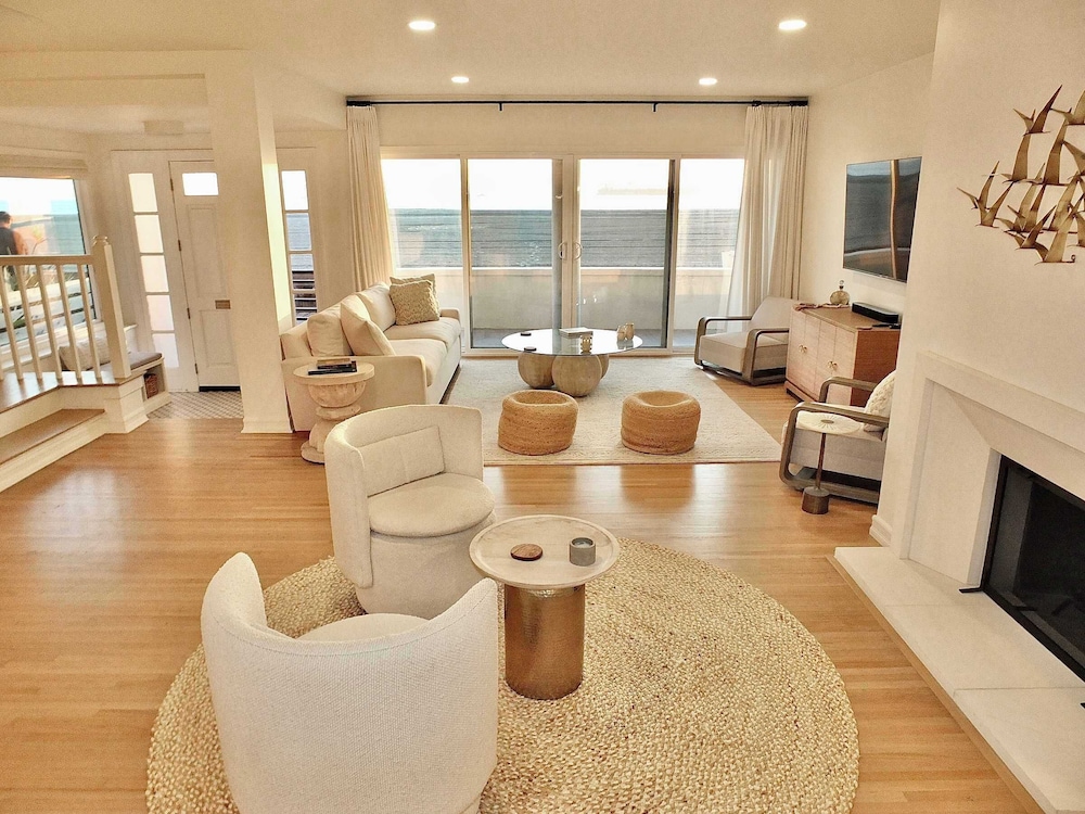 Beachfront Estate - LB Peninsula