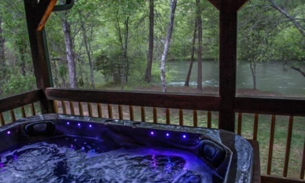 Toccozy Cabin Retreat view 4
