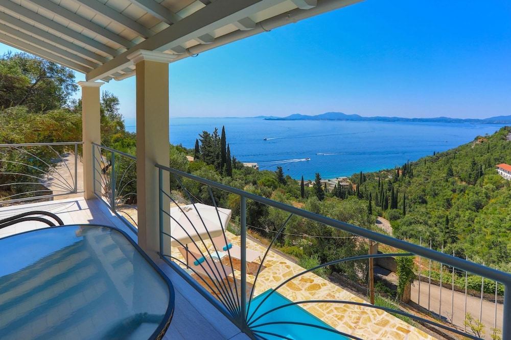 Vista Mare Assinia in Kentroma view 2