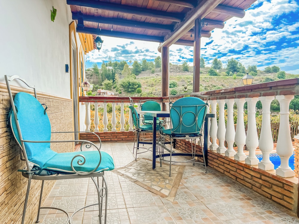 Cd-2253 Two Bedroom Villa With Pool in Frigillana