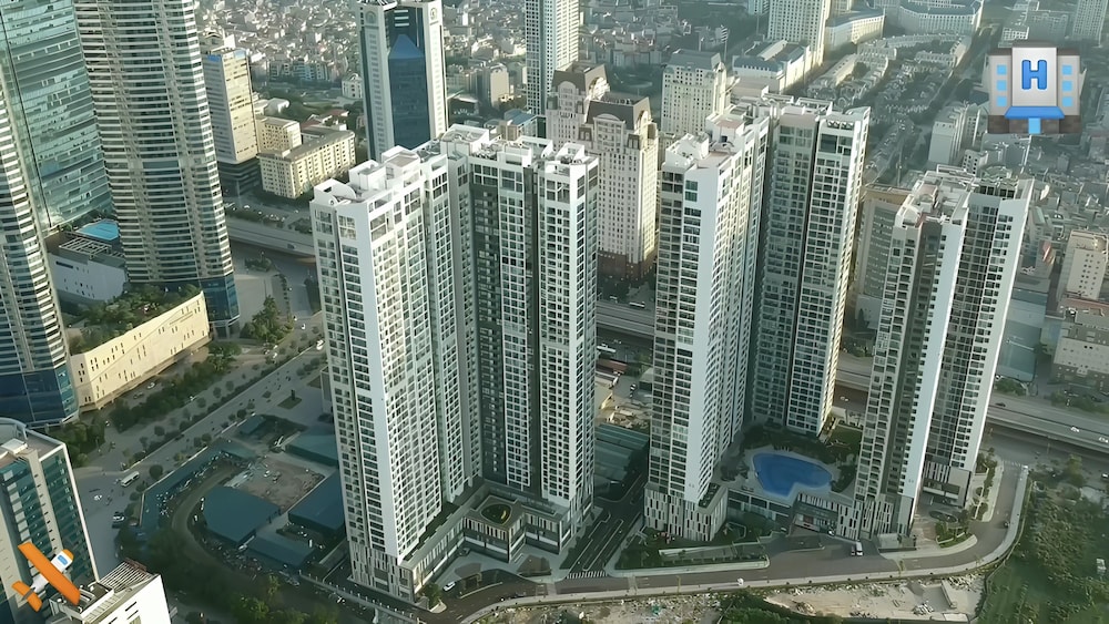 Sunny - Vinhomes Skylake Residences