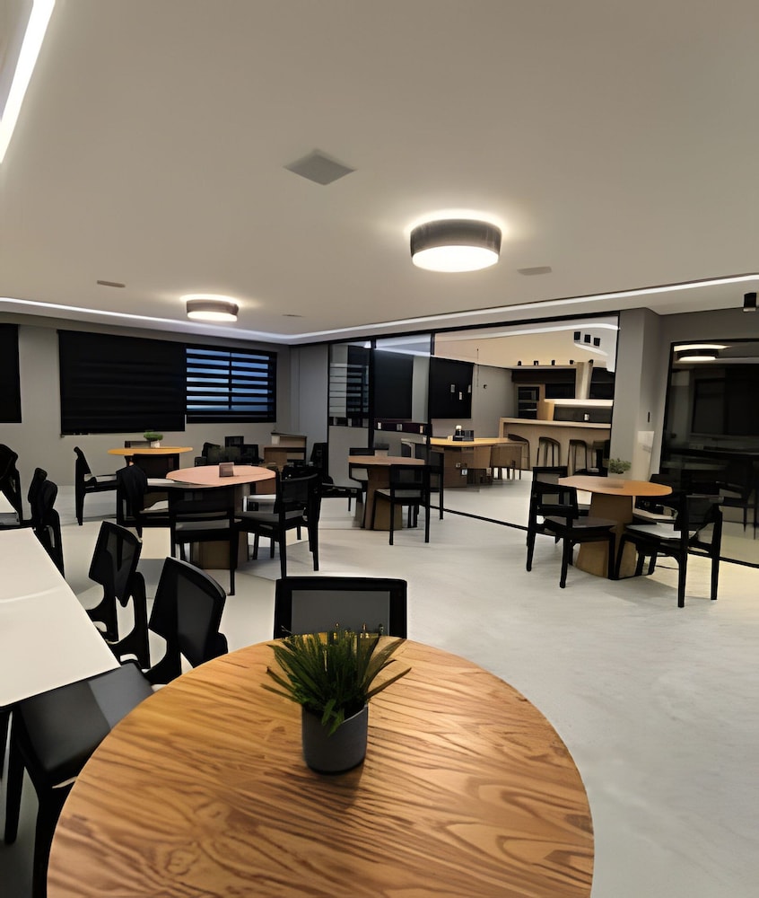 Studio Design 3 - Lions