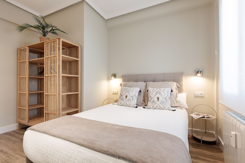 Exclusive Penthouse Near Jovellanos Theatre Jovellanos Terrace