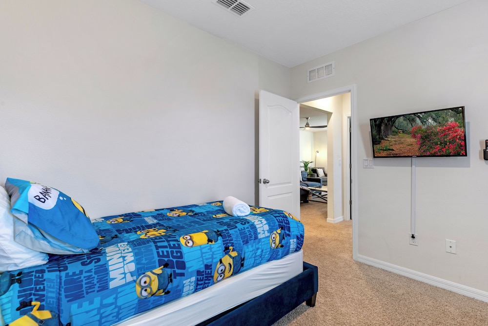 Solterra- LakeView - Private Pool & Spa